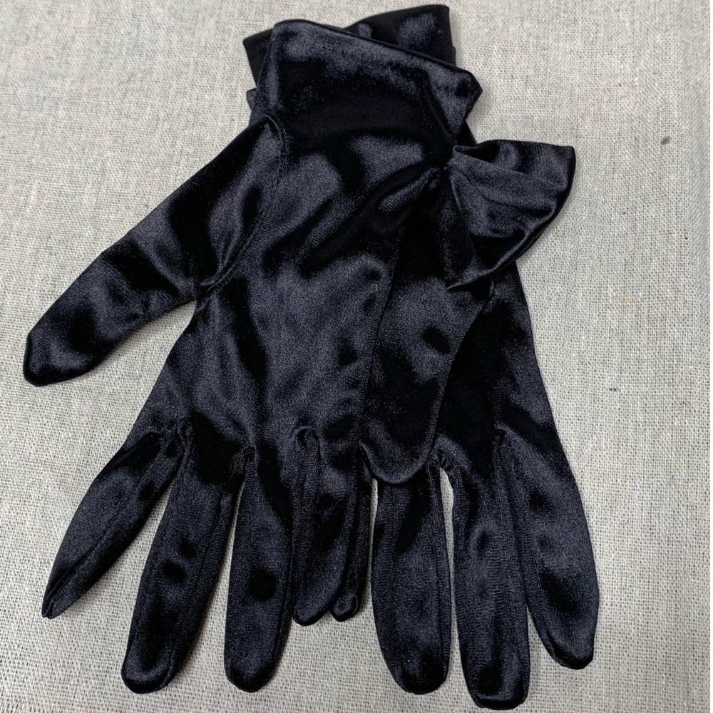 Satin tea gloves